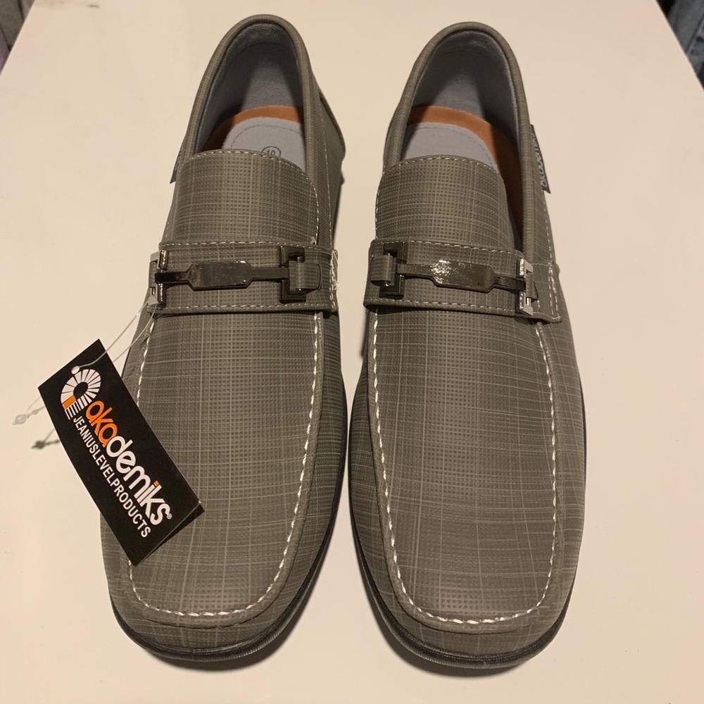 New pair of men’s shoes